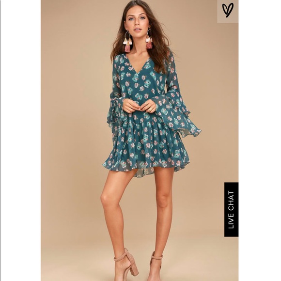 Billabong XS bell sleeve floral dress w frills - Picture 2 of 6